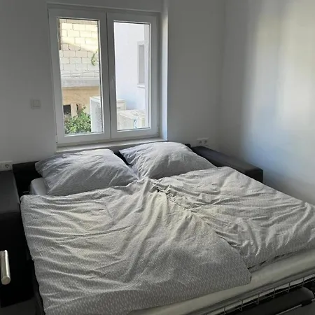 Apartament With Parking Space - 23948 Trogir